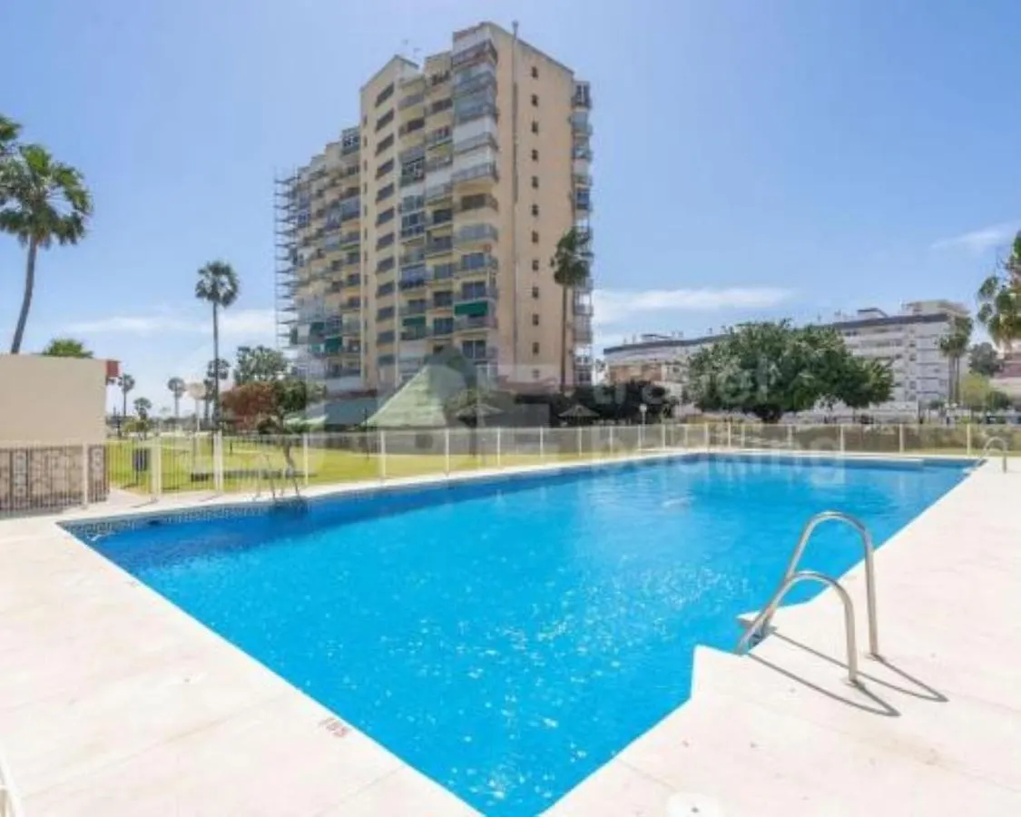 Precioso Estudio Frente Al Mar Con Piscina Benalmadena