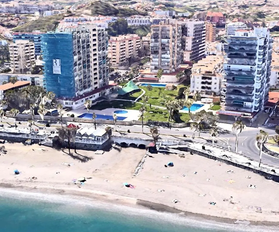 Precioso Estudio Frente Al Mar Con Piscina Benalmadena